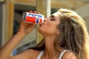 Cindy-Crawford-Super-Bowl-Pepsi-Ad
